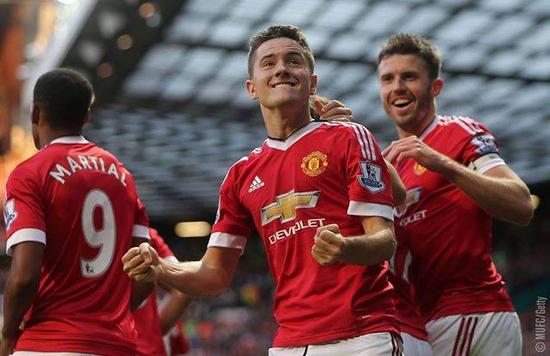 仅让他名声 仅让他名声