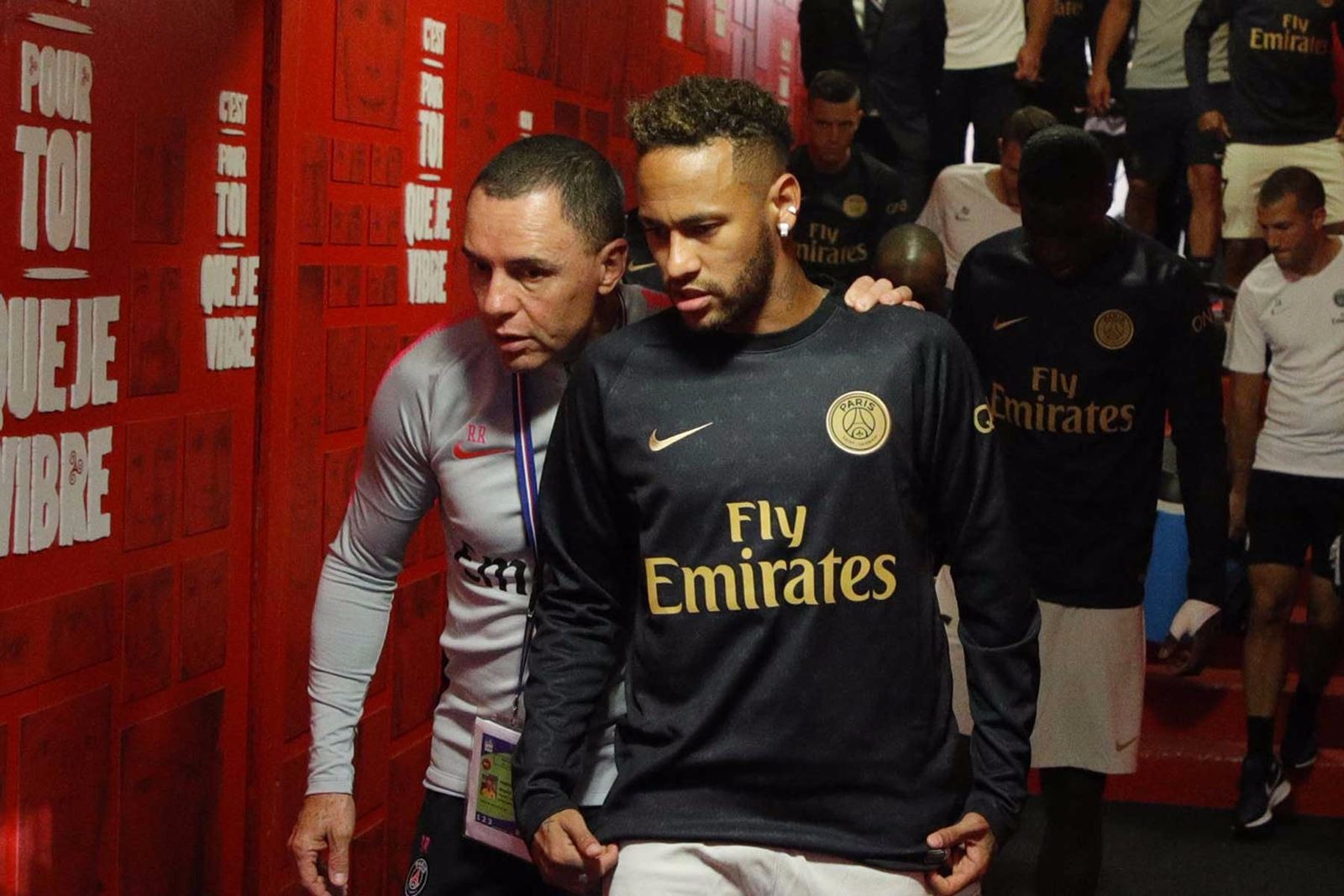 落站位被挤 落站位被挤